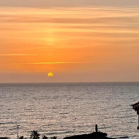 Holiday home Ganzes Haus, Terrasse, Meerblick, 100m Zum La Jaca