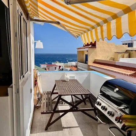 Ganzes Haus, Terrasse, Meerblick, 100m Zum Holiday home La Jaca