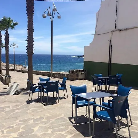 Holiday home Ganzes Haus, Terrasse, Meerblick, 100m Zum *