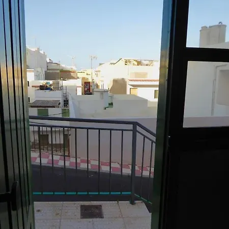 Holiday home Ganzes Haus, Terrasse, Meerblick, 100m Zum La Jaca